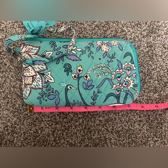 Vera Bradley Handbags - Vera Bradley peacock wristlet